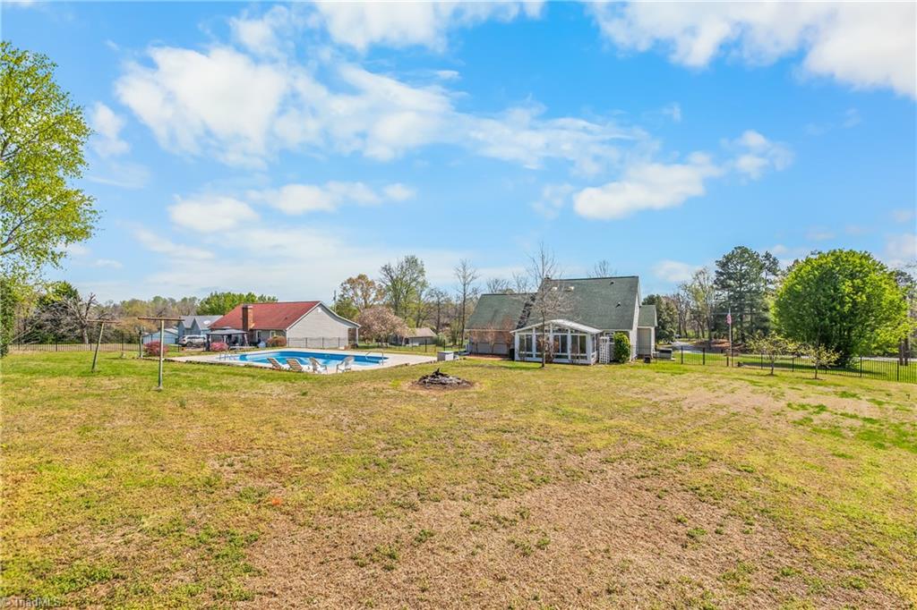 property viewer photo 37