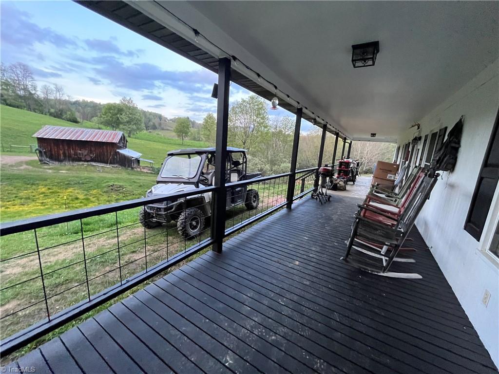 main property photo 10