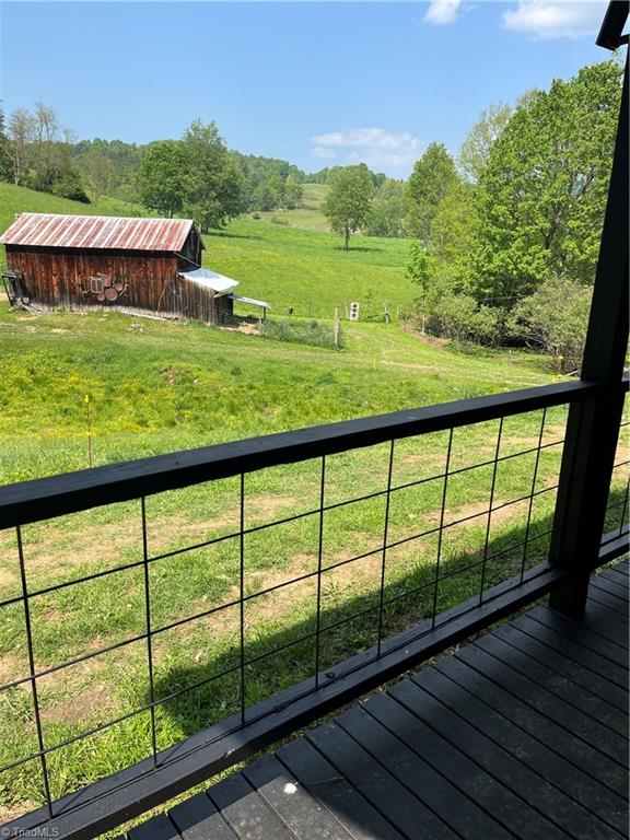 main property photo 28