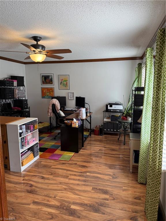 main property photo 22