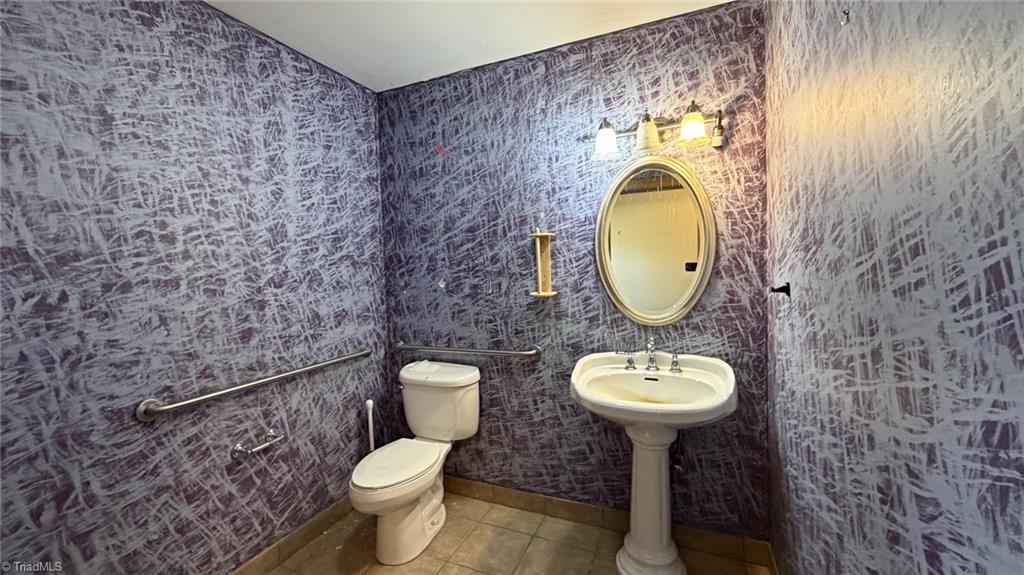 main property photo 22