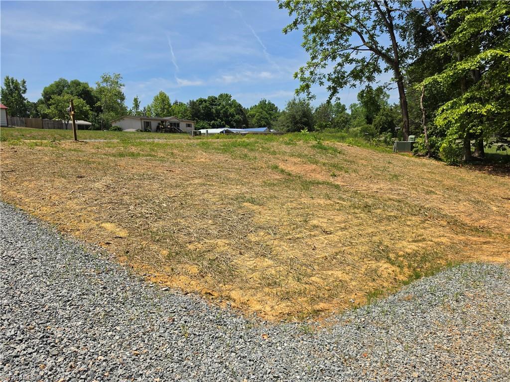 main property photo 33