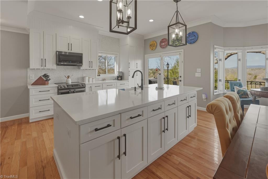 property viewer photo 3