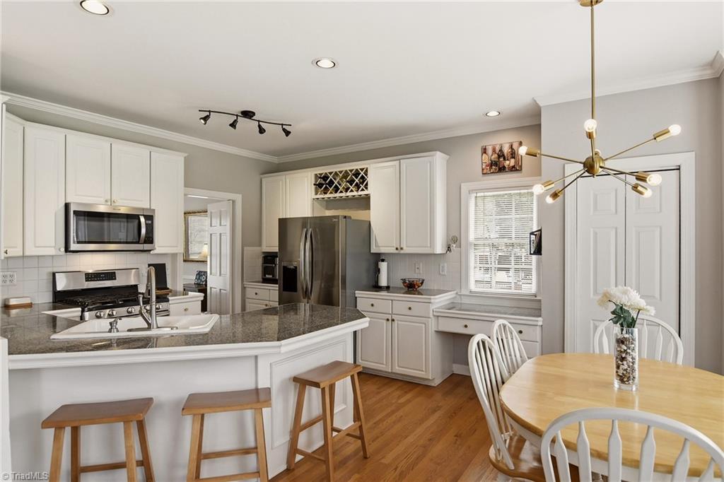 property viewer photo 10