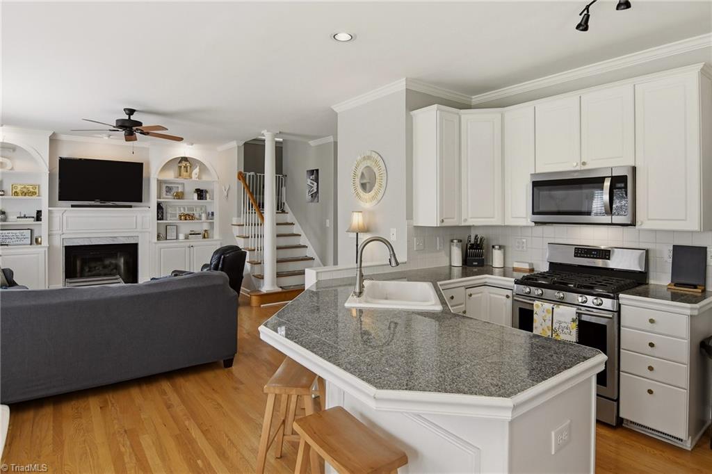 property viewer photo 11