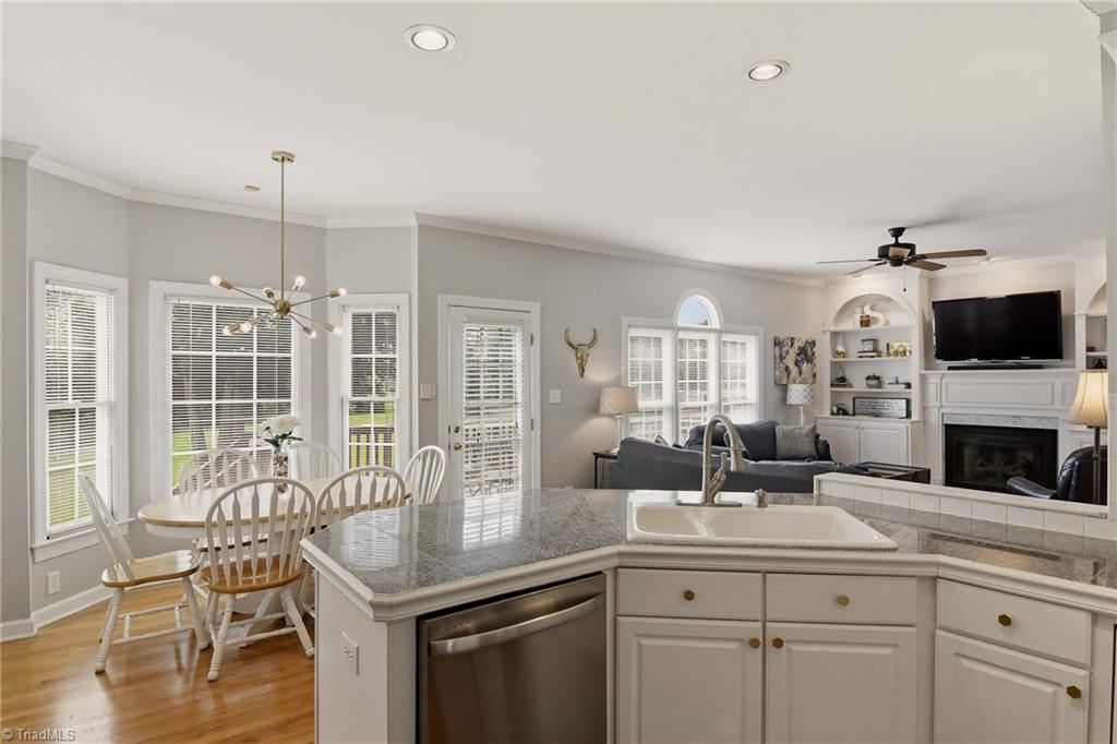 property viewer photo 13