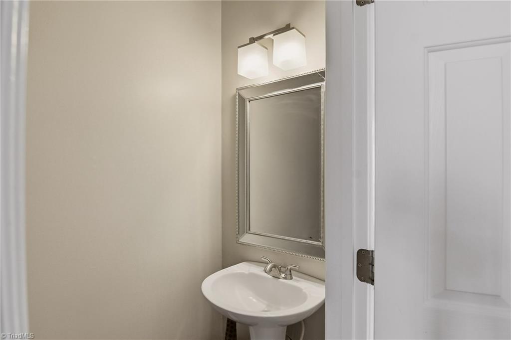 property viewer photo 17