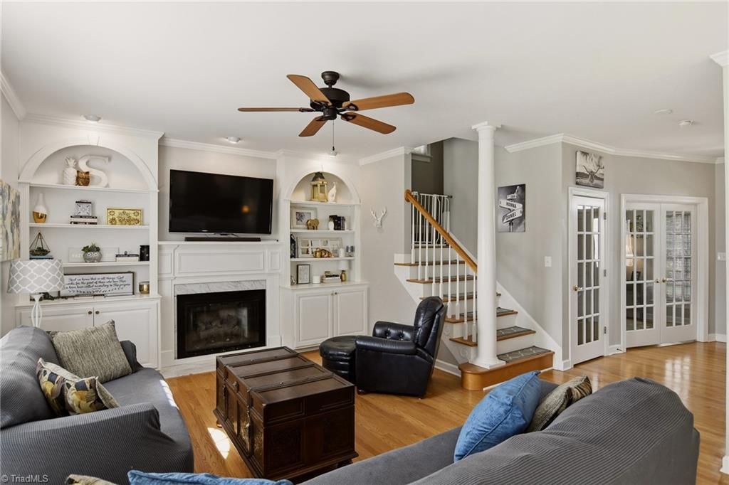 property viewer photo 6