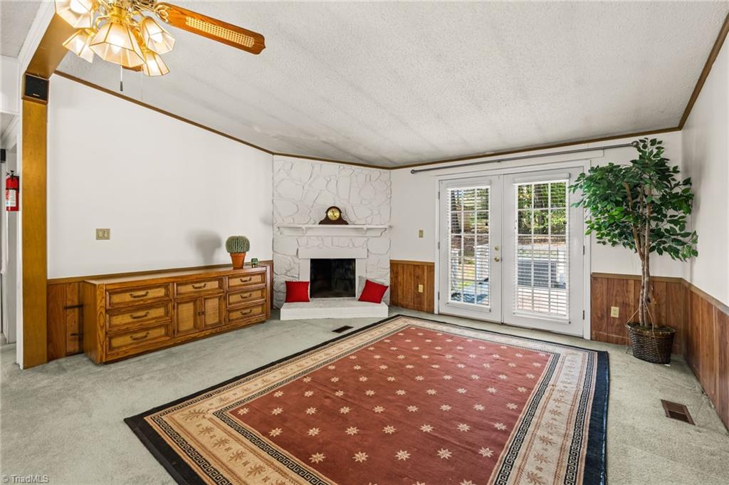property viewer photo 16
