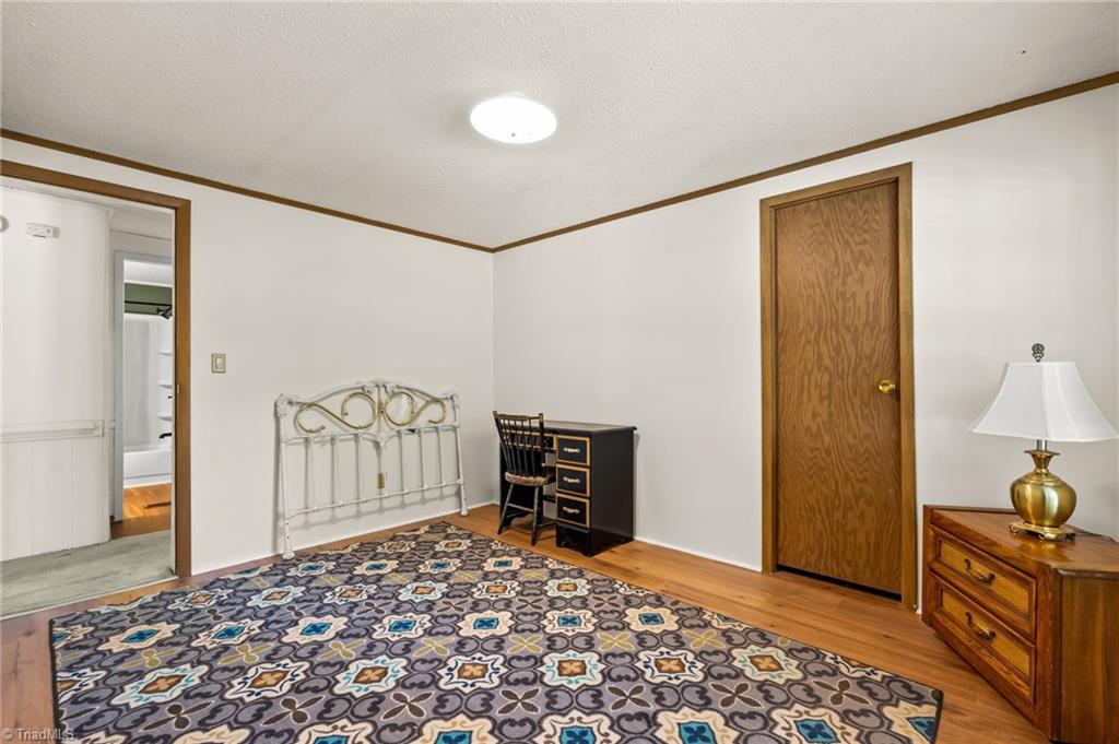 property viewer photo 24