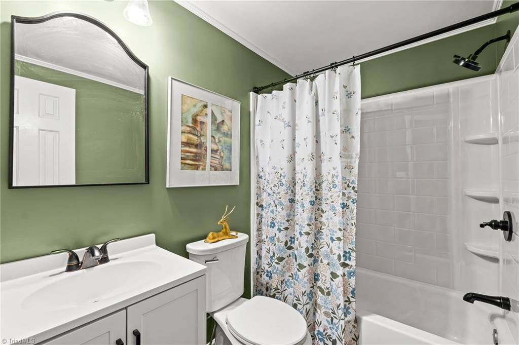 property viewer photo 25