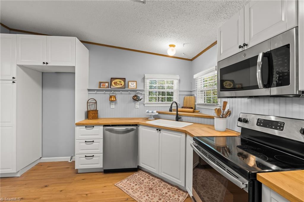 property viewer photo 6