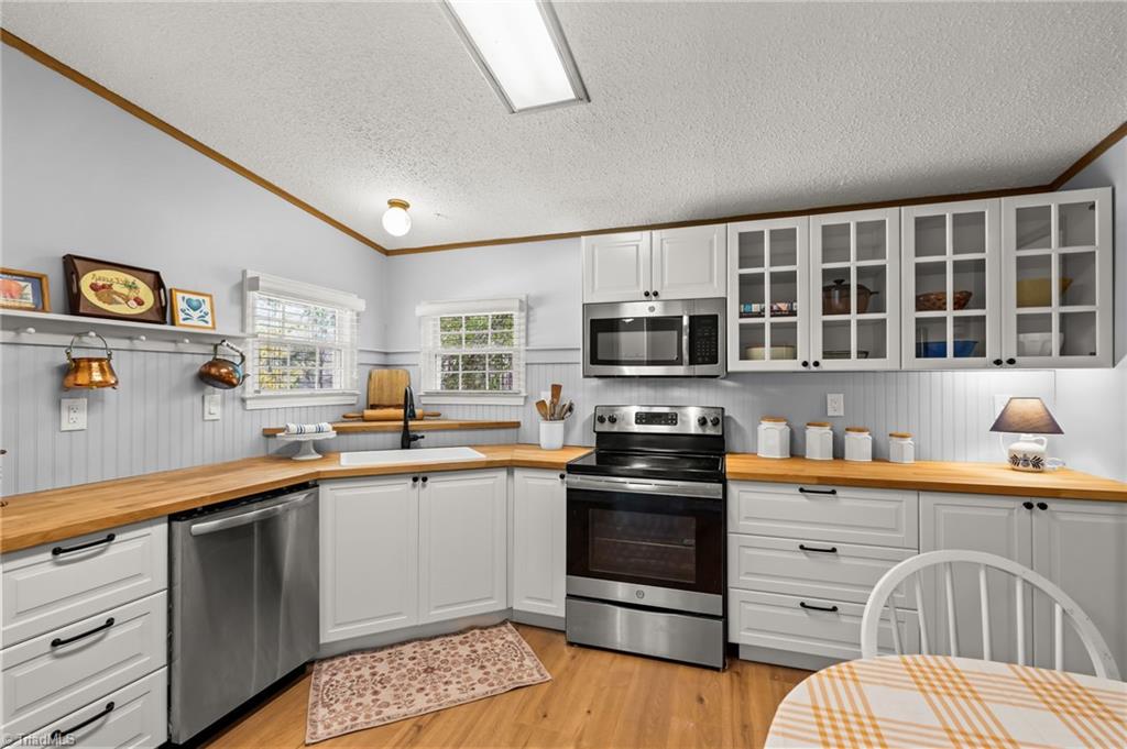 property viewer photo 8