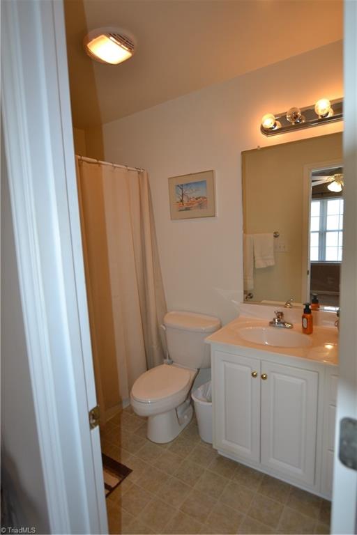 main property photo 17
