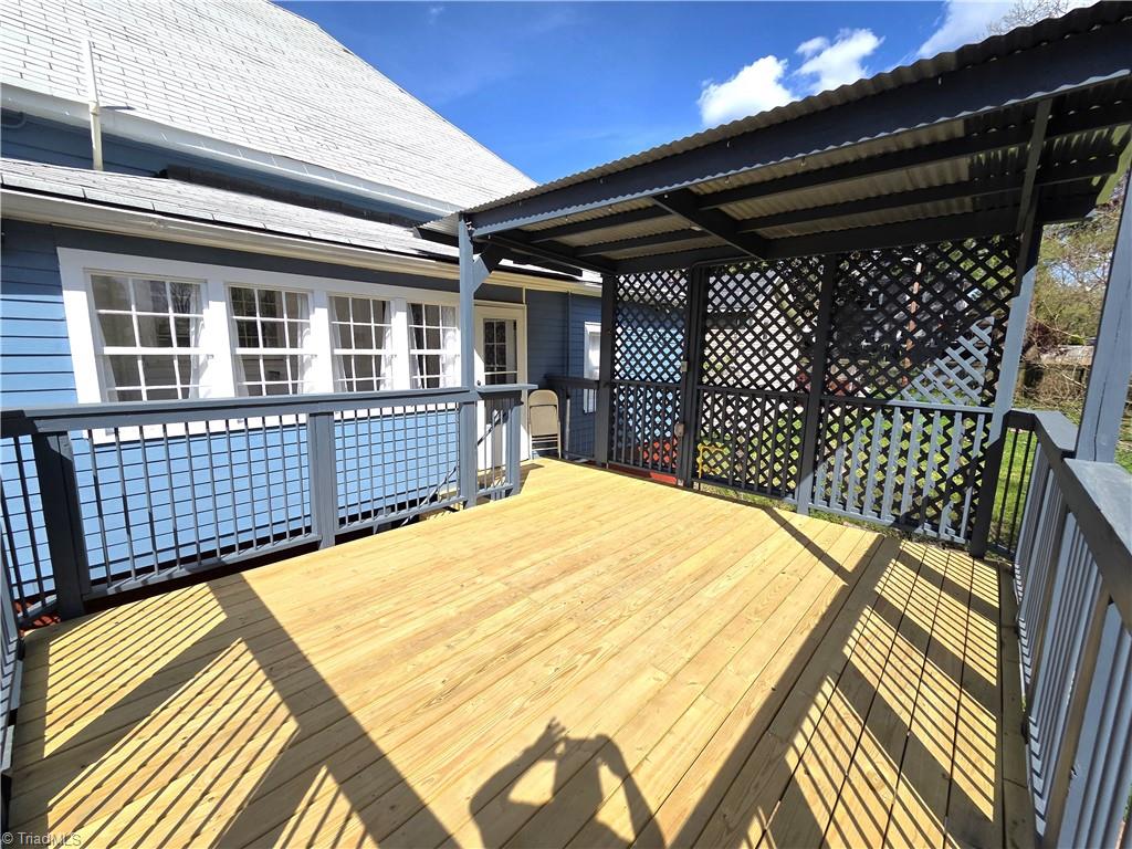 main property photo 29