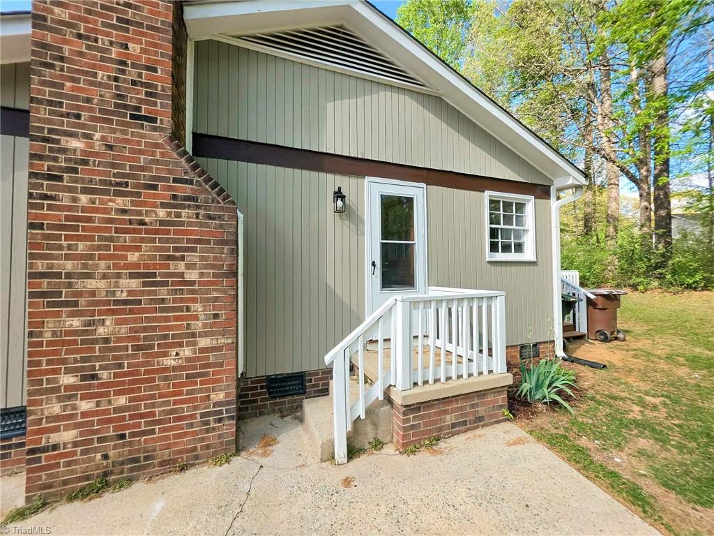property viewer photo 3