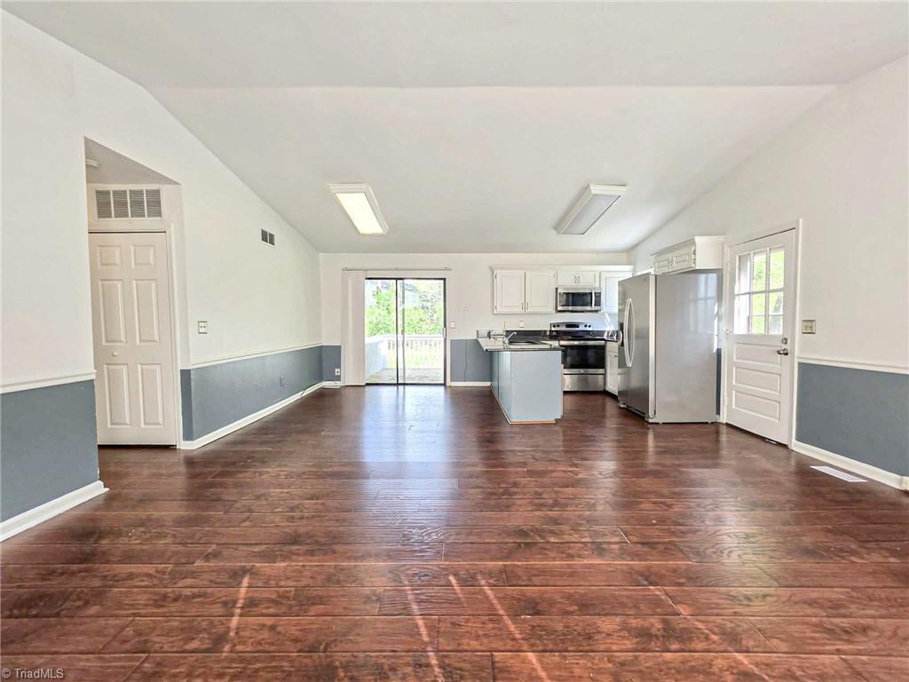 property viewer photo 5