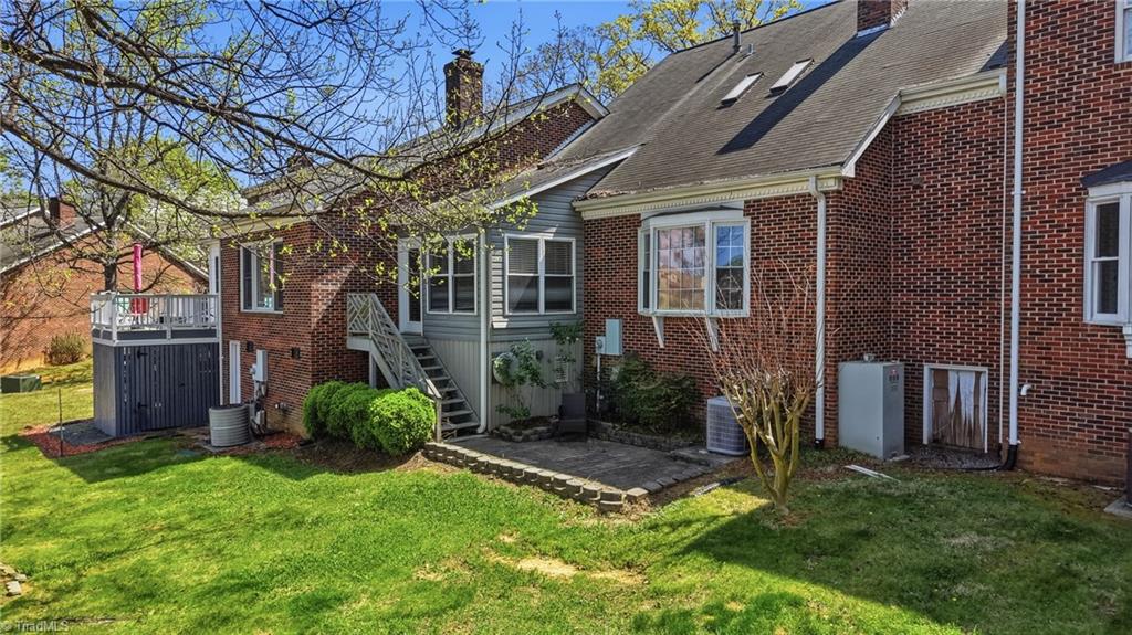 main property photo 33