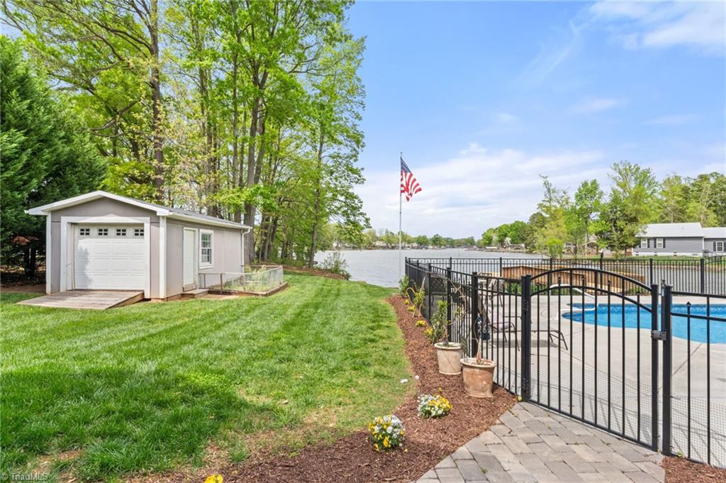 main property photo 31