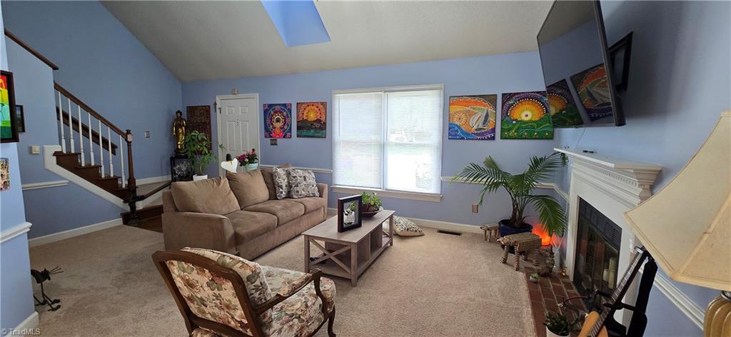 main property photo 10