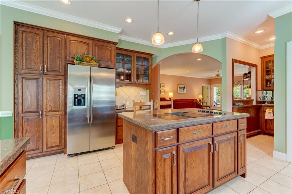 main property photo 17