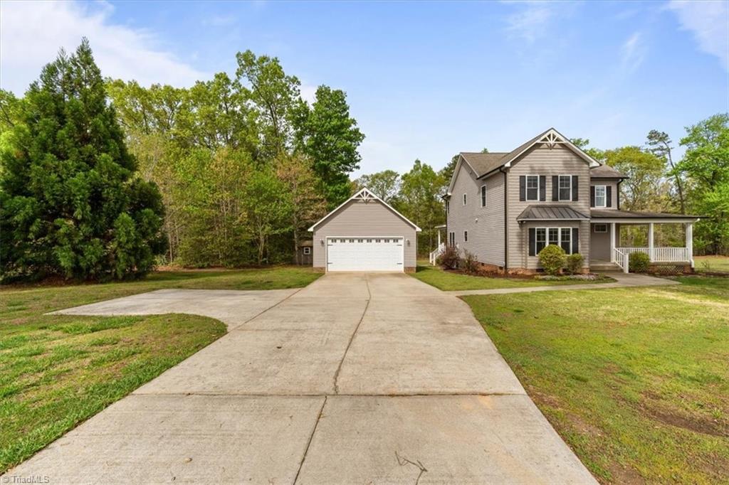 main property photo 41