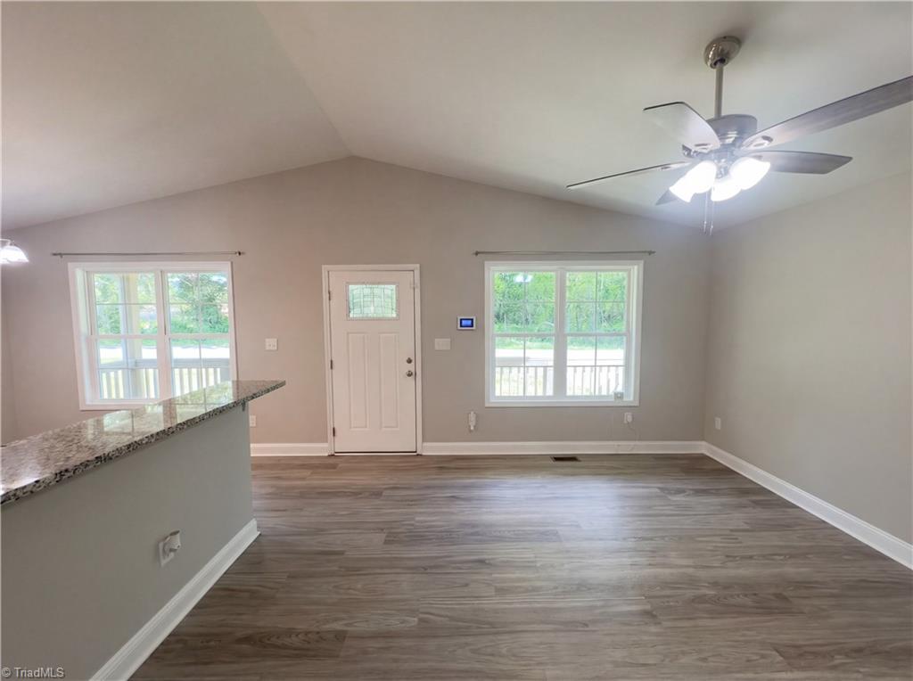 property viewer photo 1