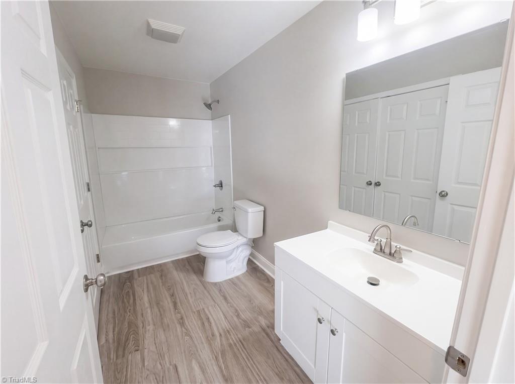property viewer photo 13