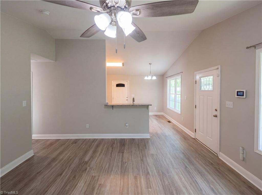 property viewer photo 2