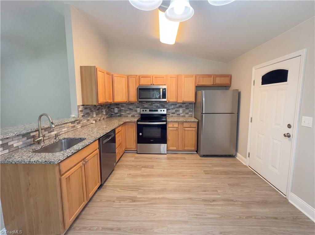 property viewer photo 3