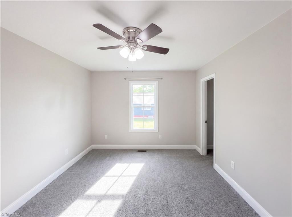 property viewer photo 6