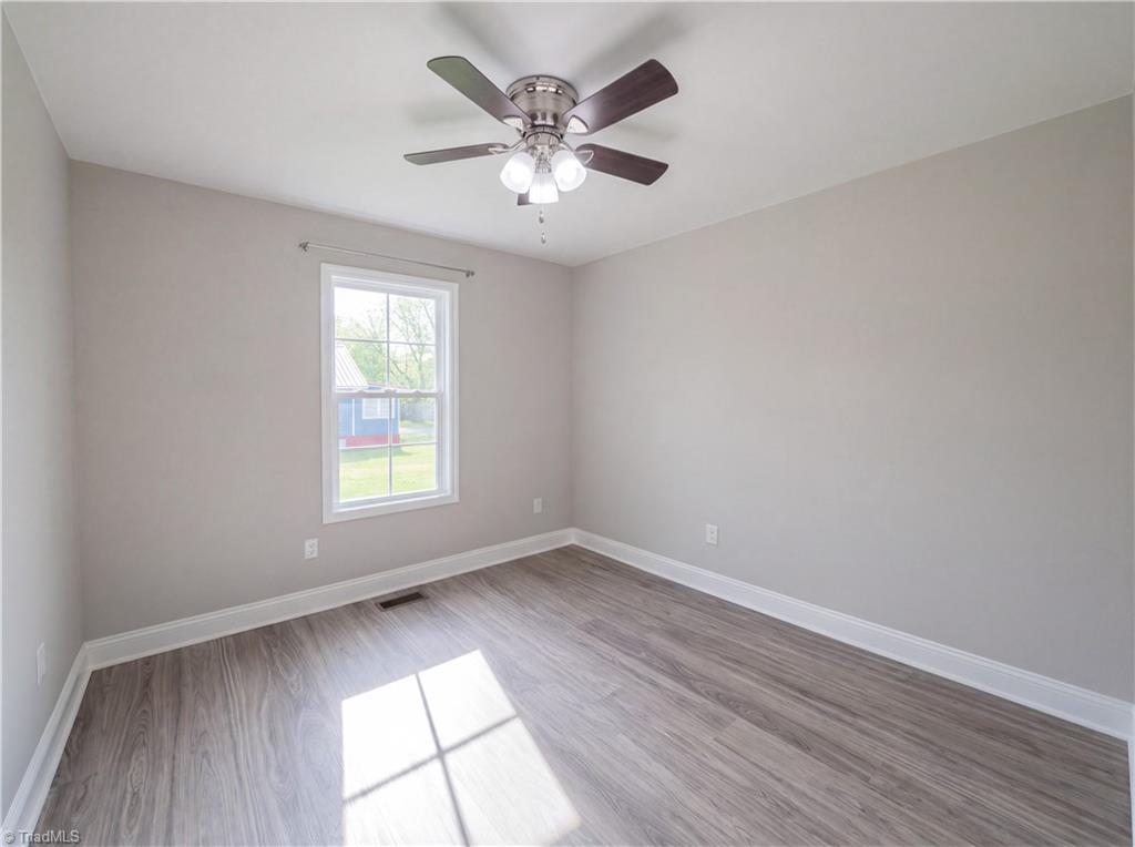 property viewer photo 8