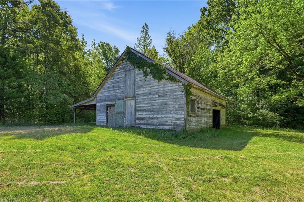 main property photo 42