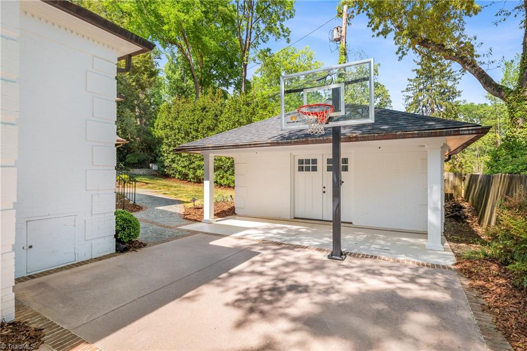 main property photo 47