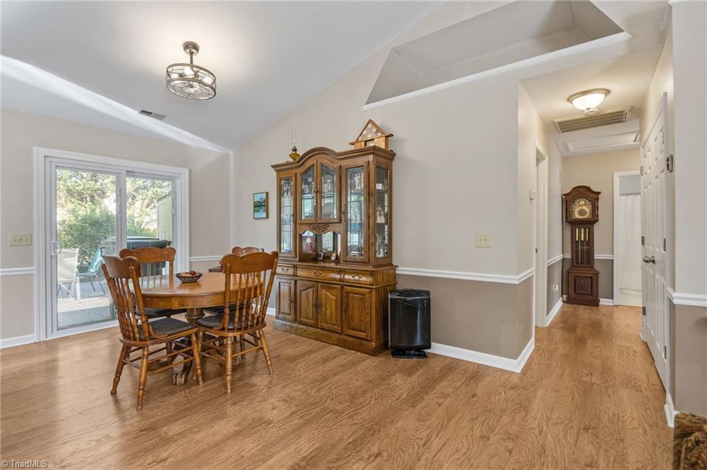 property viewer photo 10