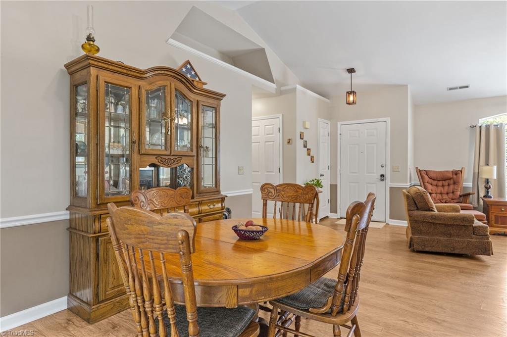 property viewer photo 11