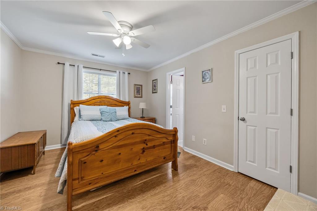 property viewer photo 16