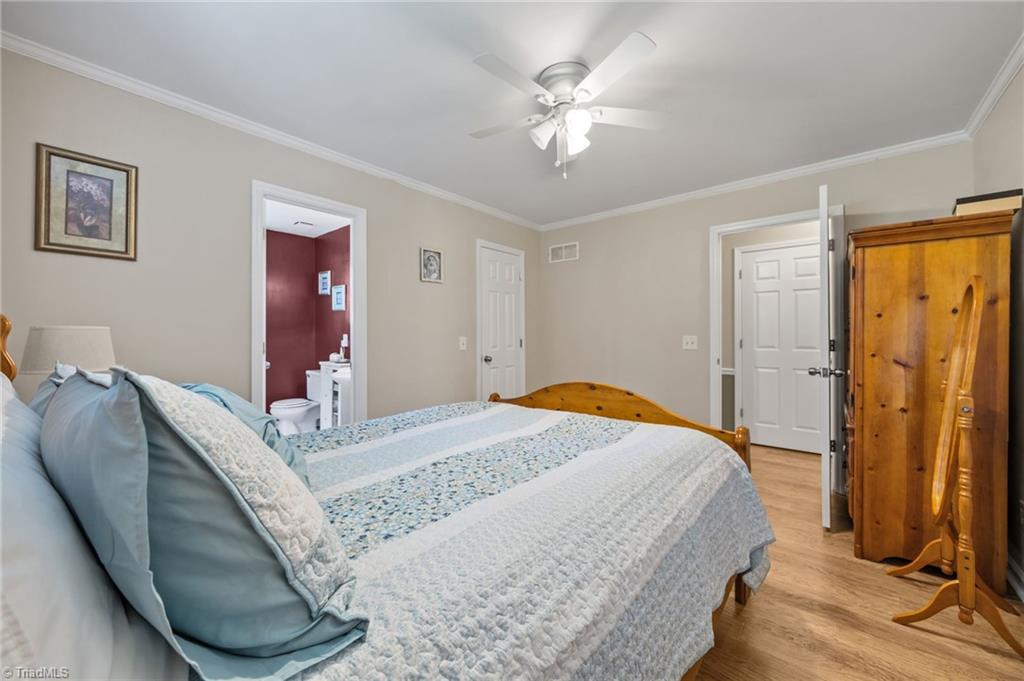 property viewer photo 17