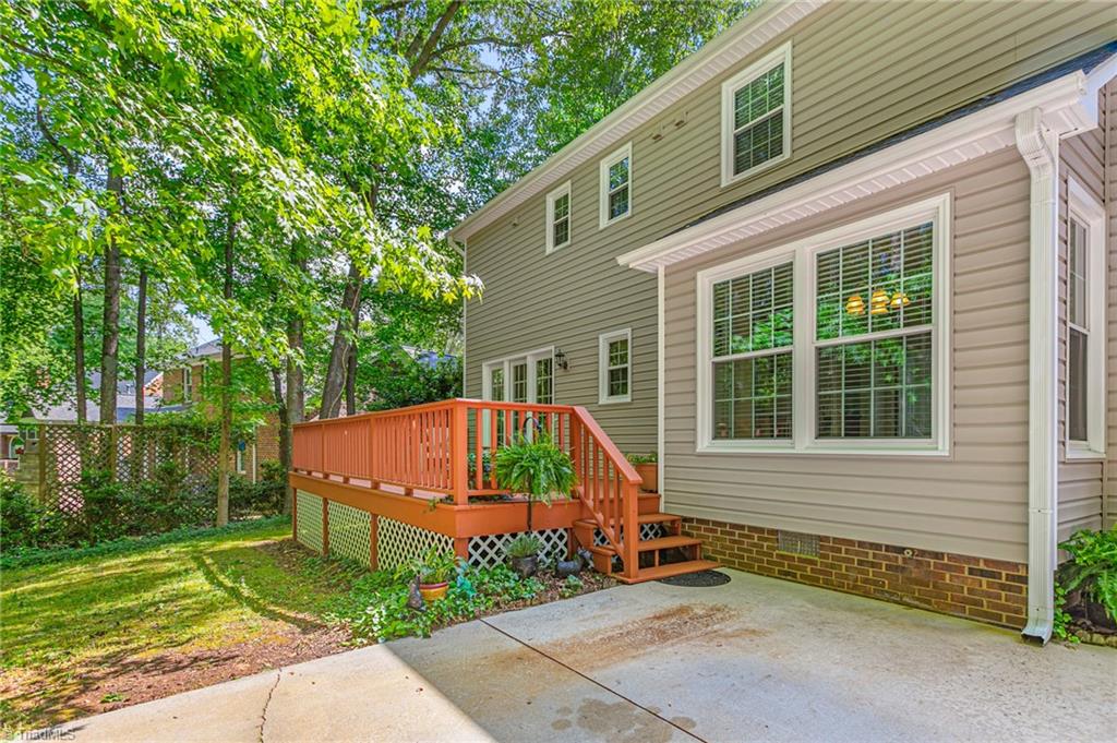 main property photo 37