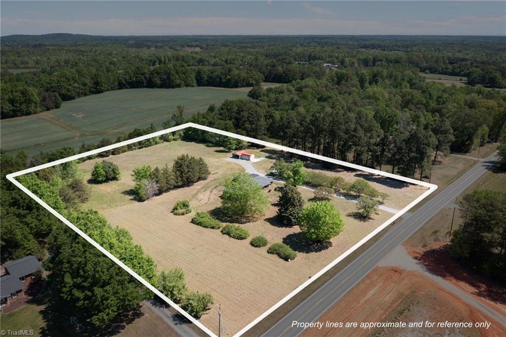 main property photo 11