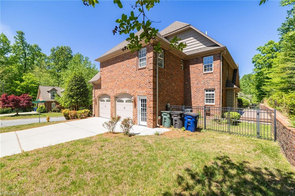 main property photo 44