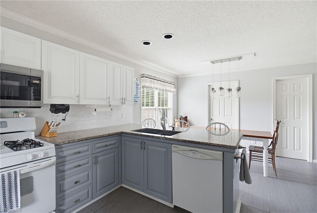 property viewer photo 14