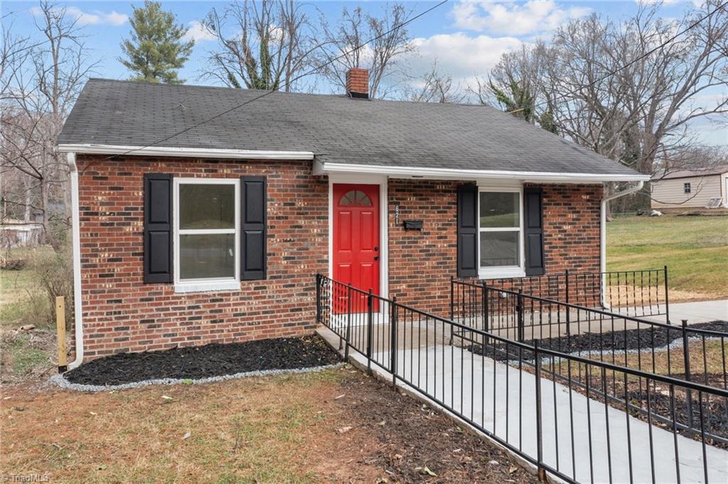 main property photo 2