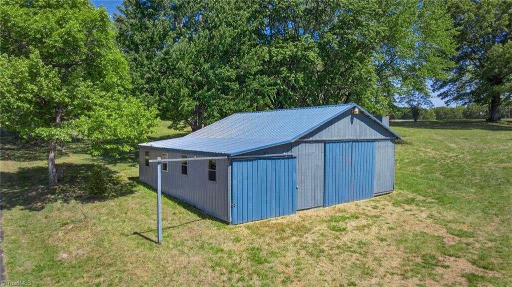 main property photo 41