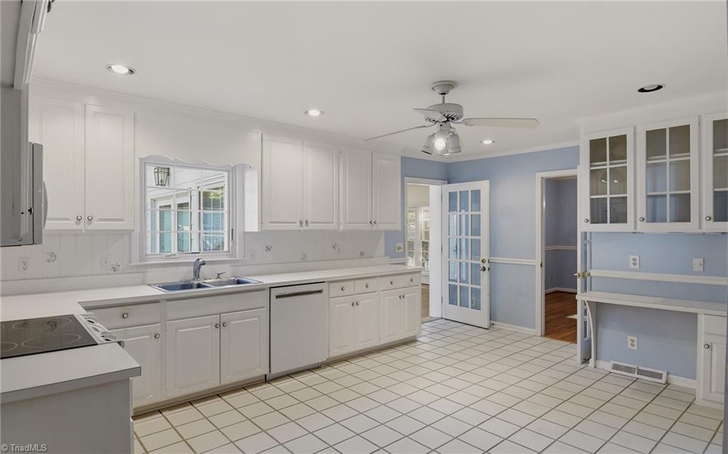 property viewer photo 12