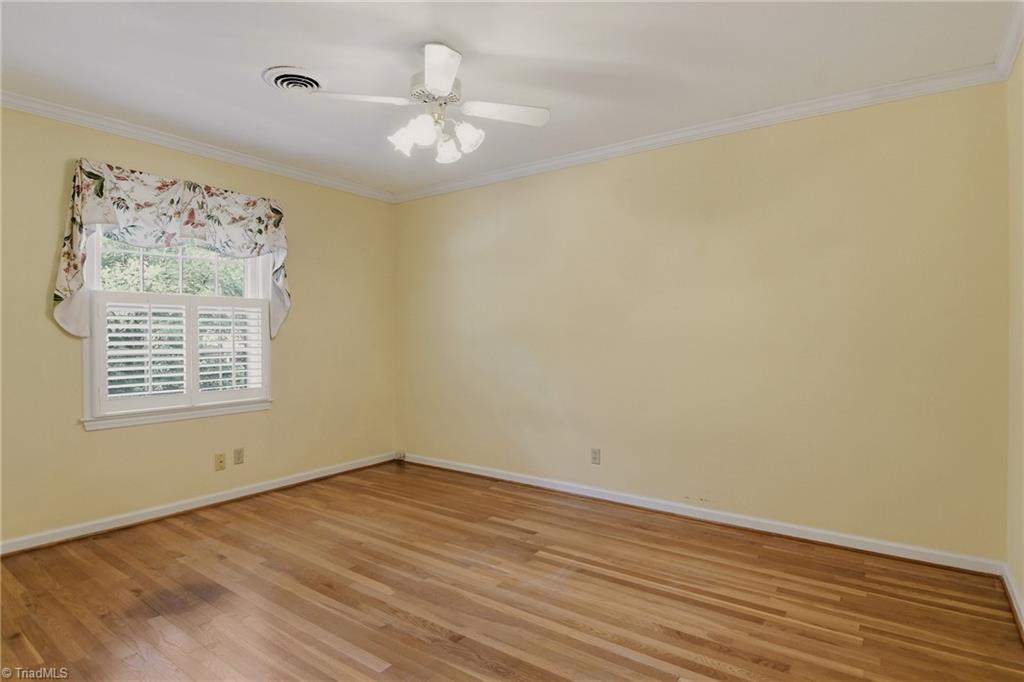 property viewer photo 23