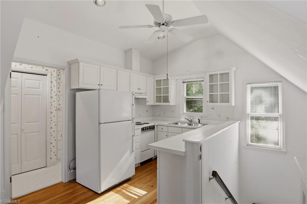 property viewer photo 28
