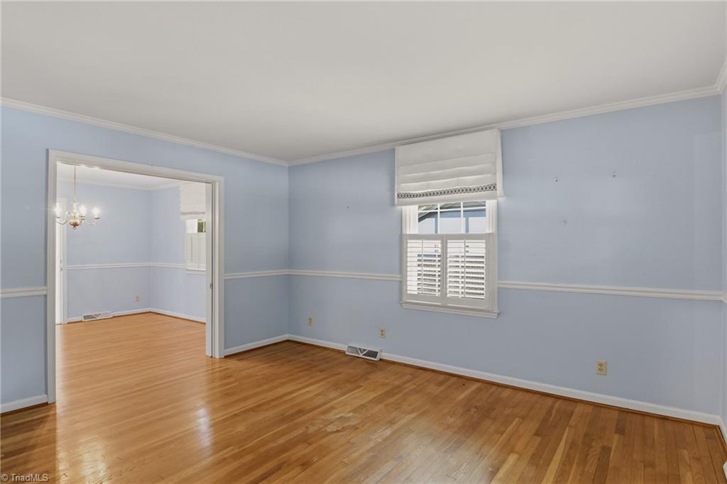 property viewer photo 5