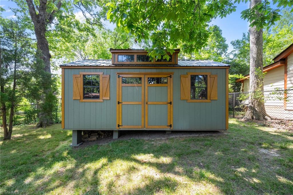 main property photo 42