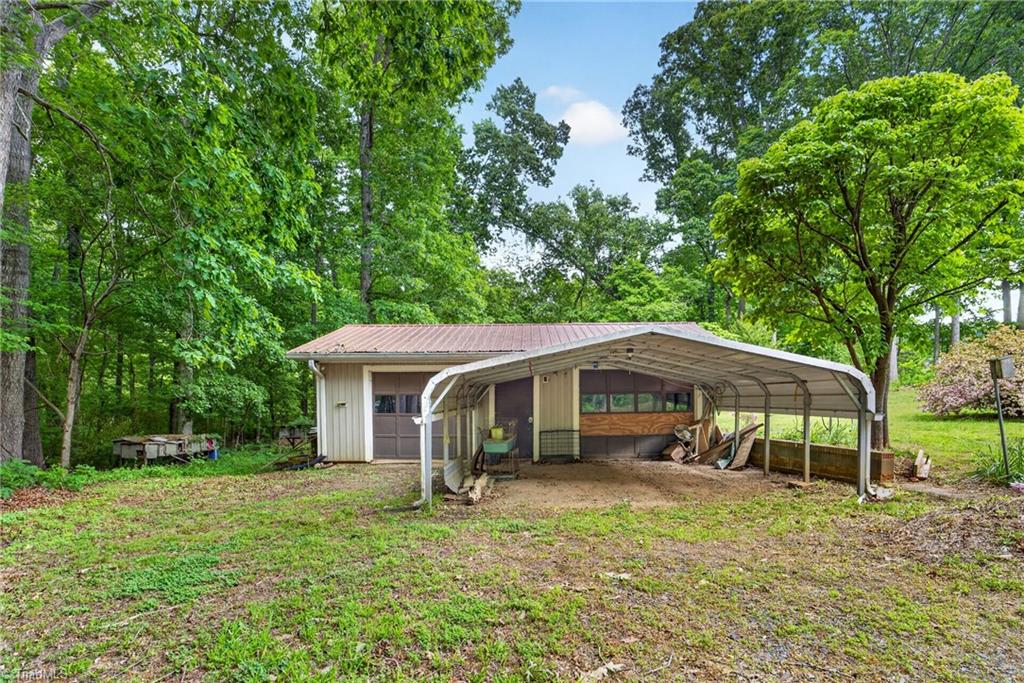 main property photo 45